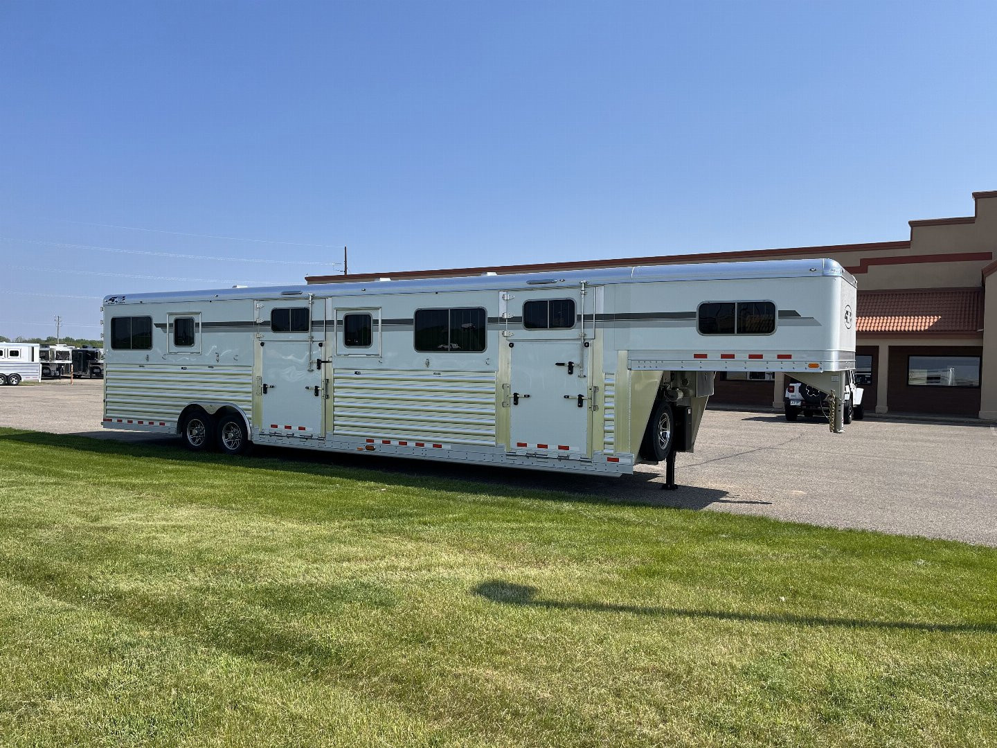 Trailer Photo 4