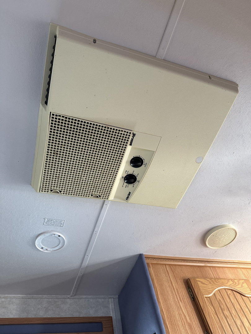Trailer Photo 24