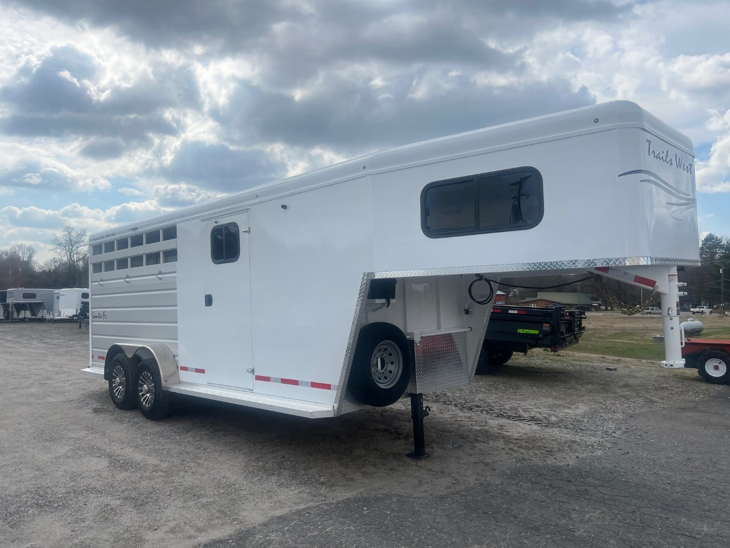 Trailer Photo 1