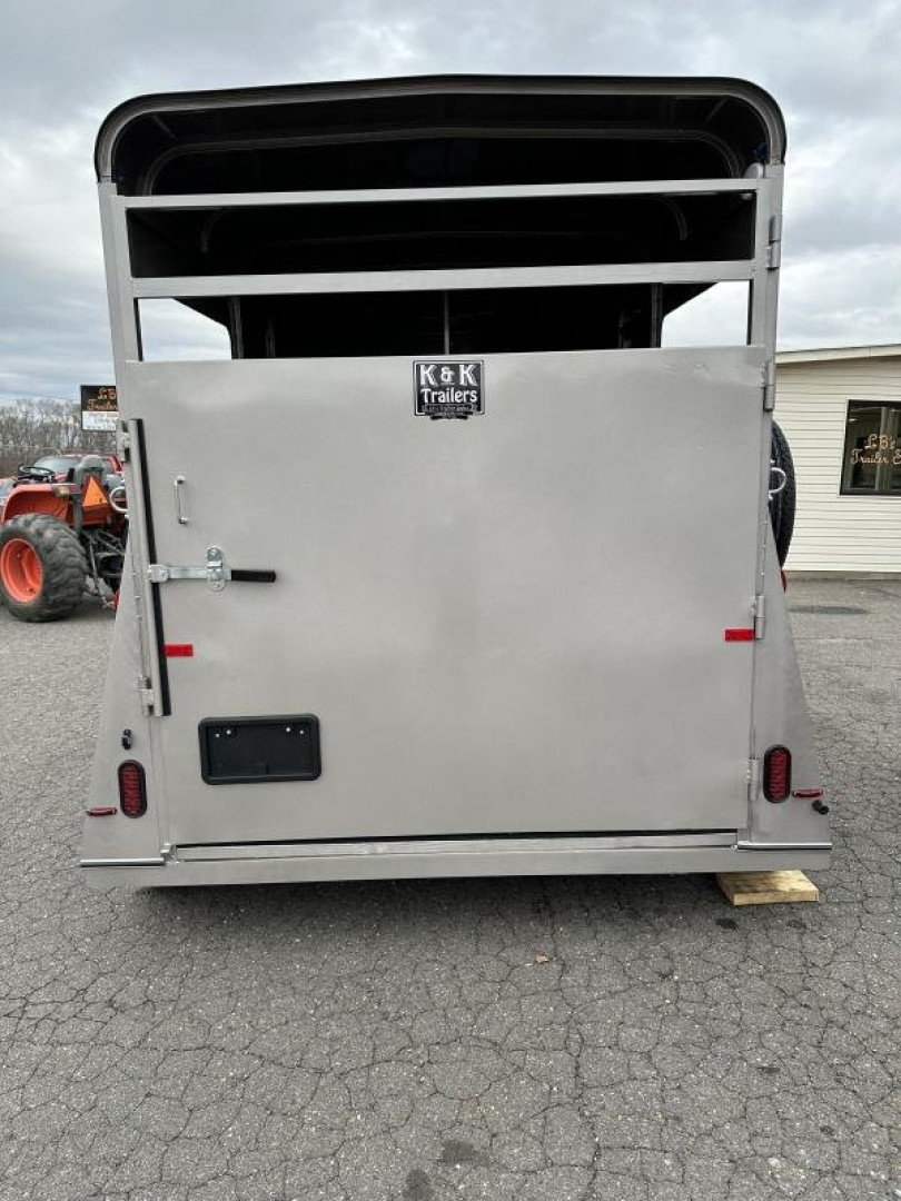 Trailer Photo 3