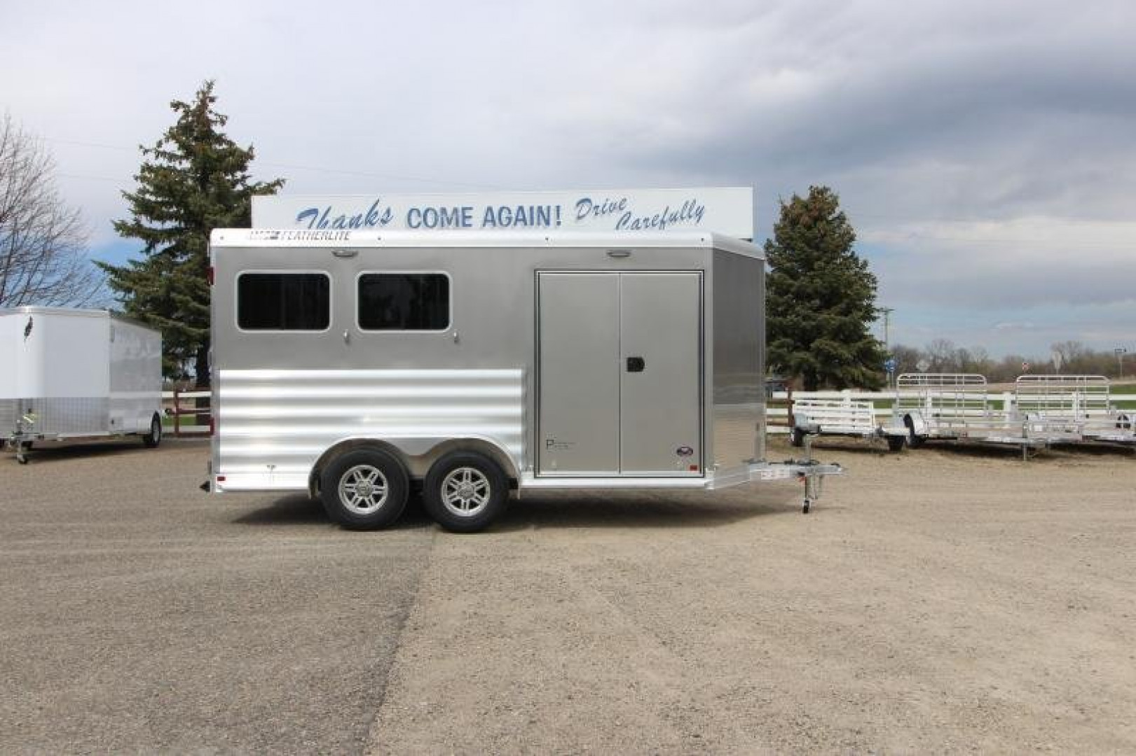 Trailer Photo 1
