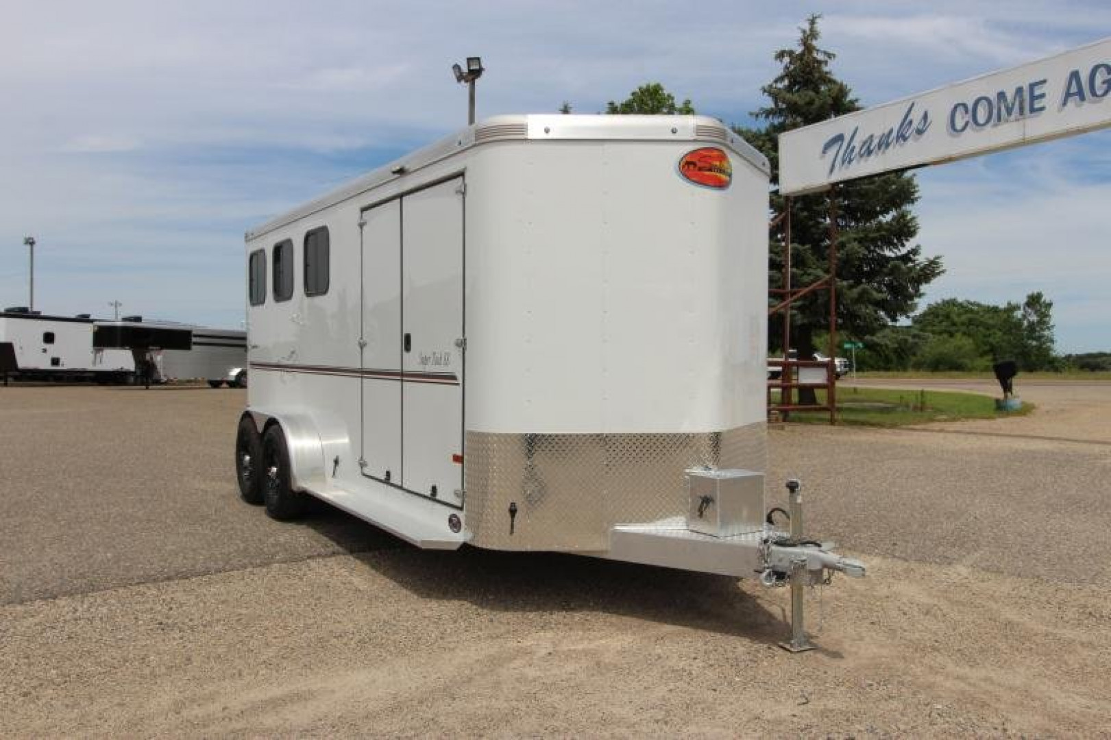 Trailer Photo 2