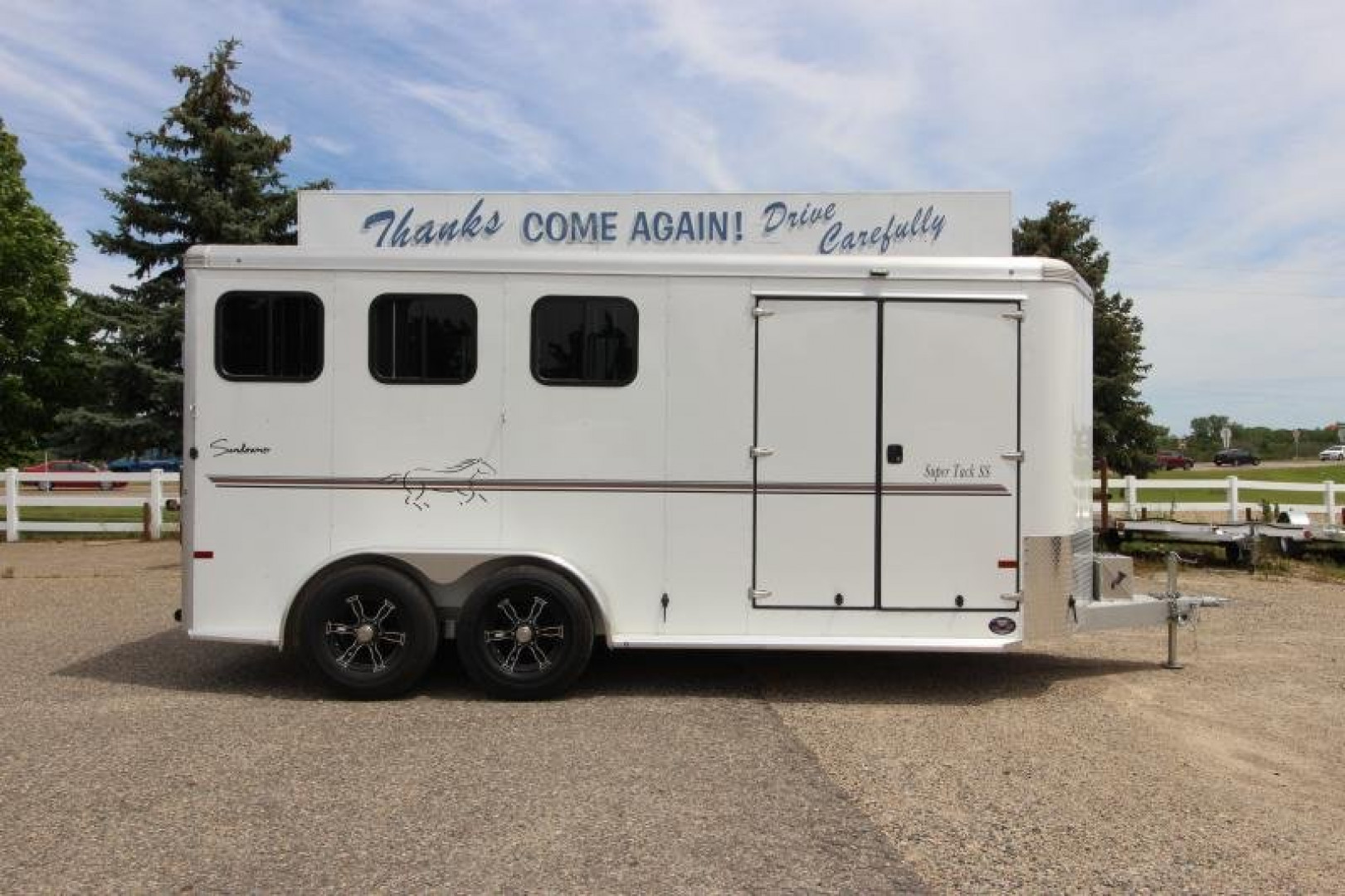 Trailer Photo 1