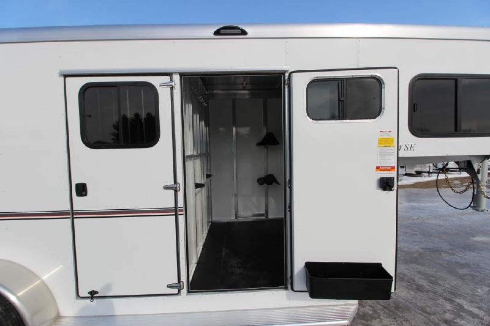 Trailer Photo 11