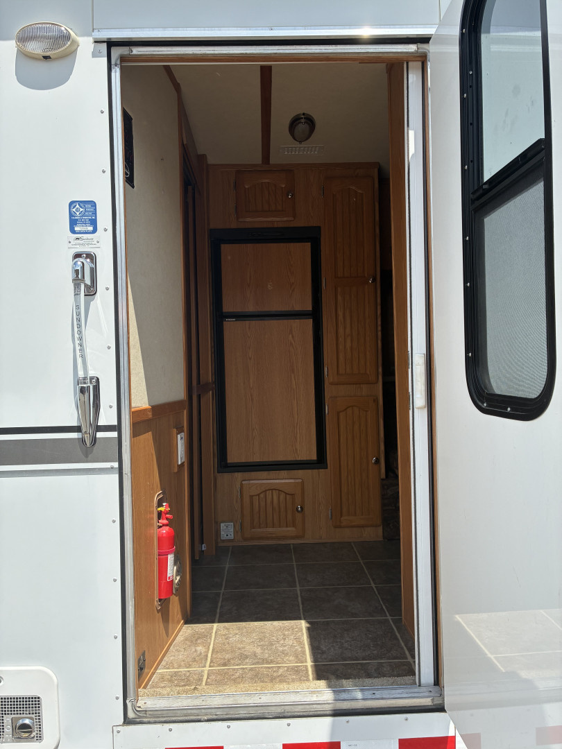 Trailer Photo 13