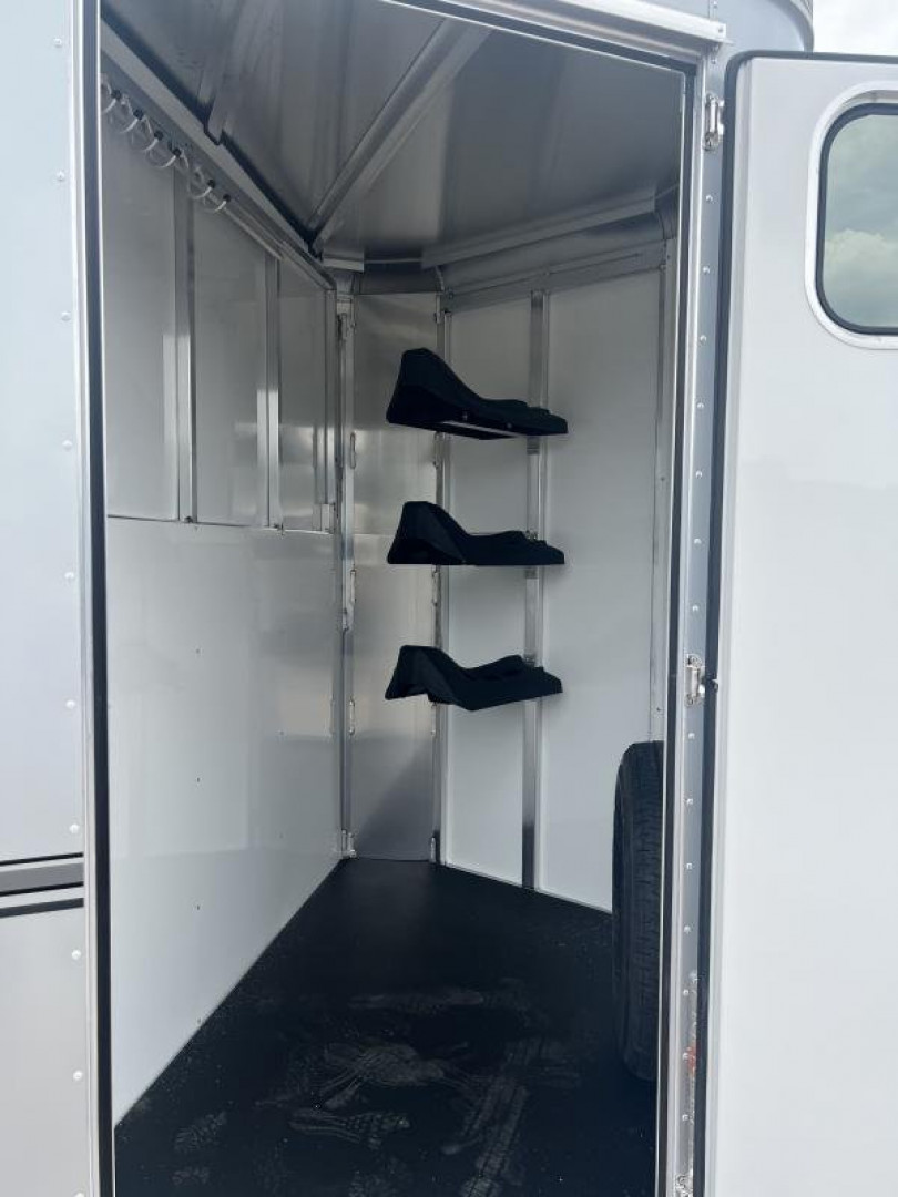 Trailer Photo 9