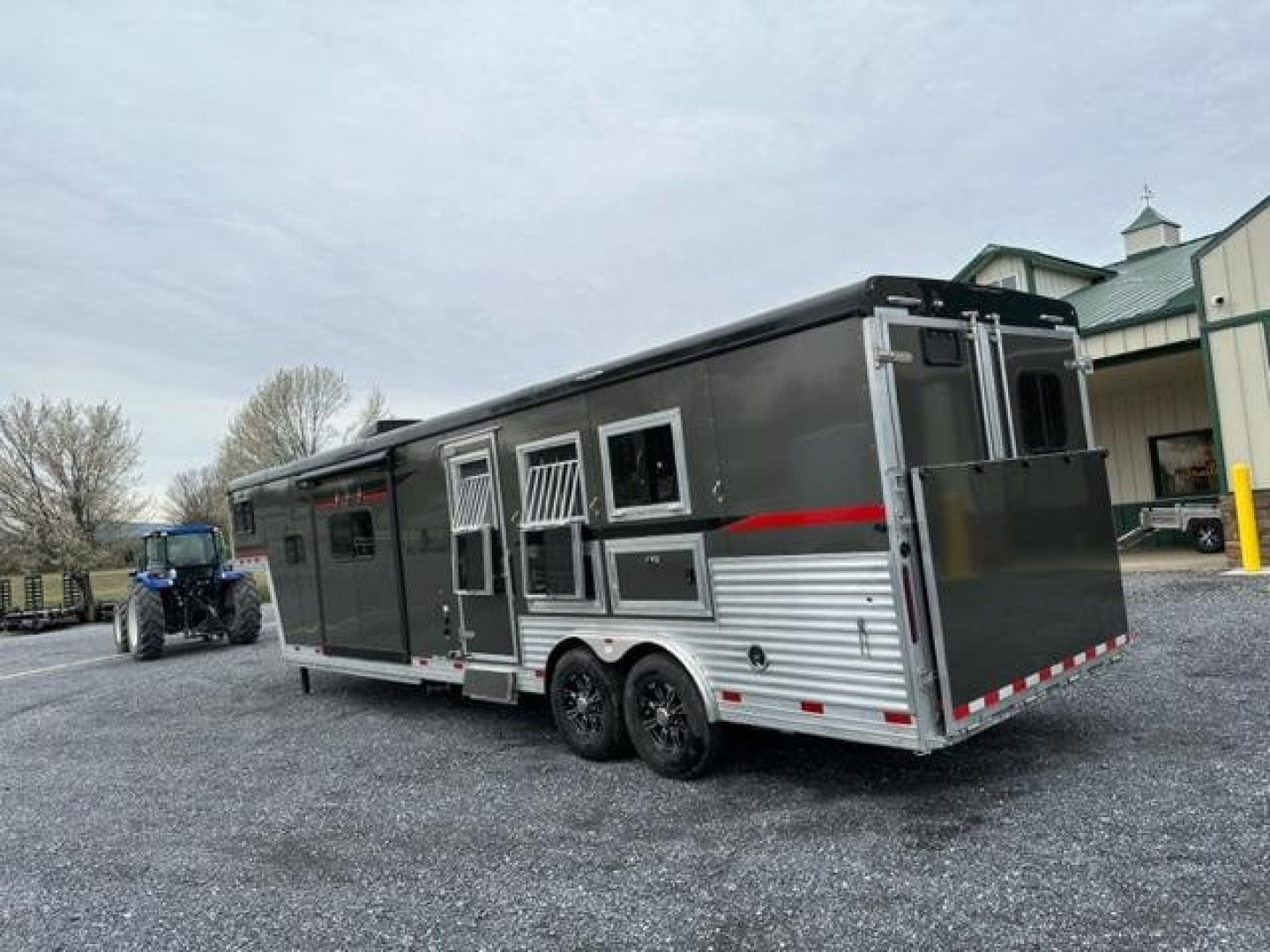 Trailer Photo 5