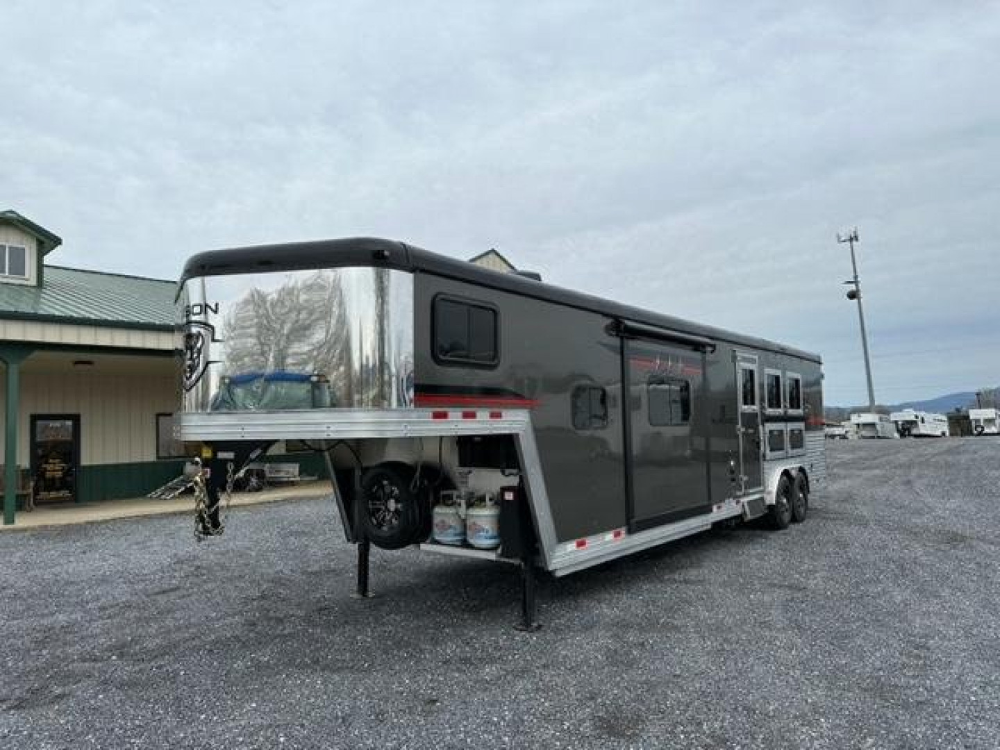 Trailer Photo 2