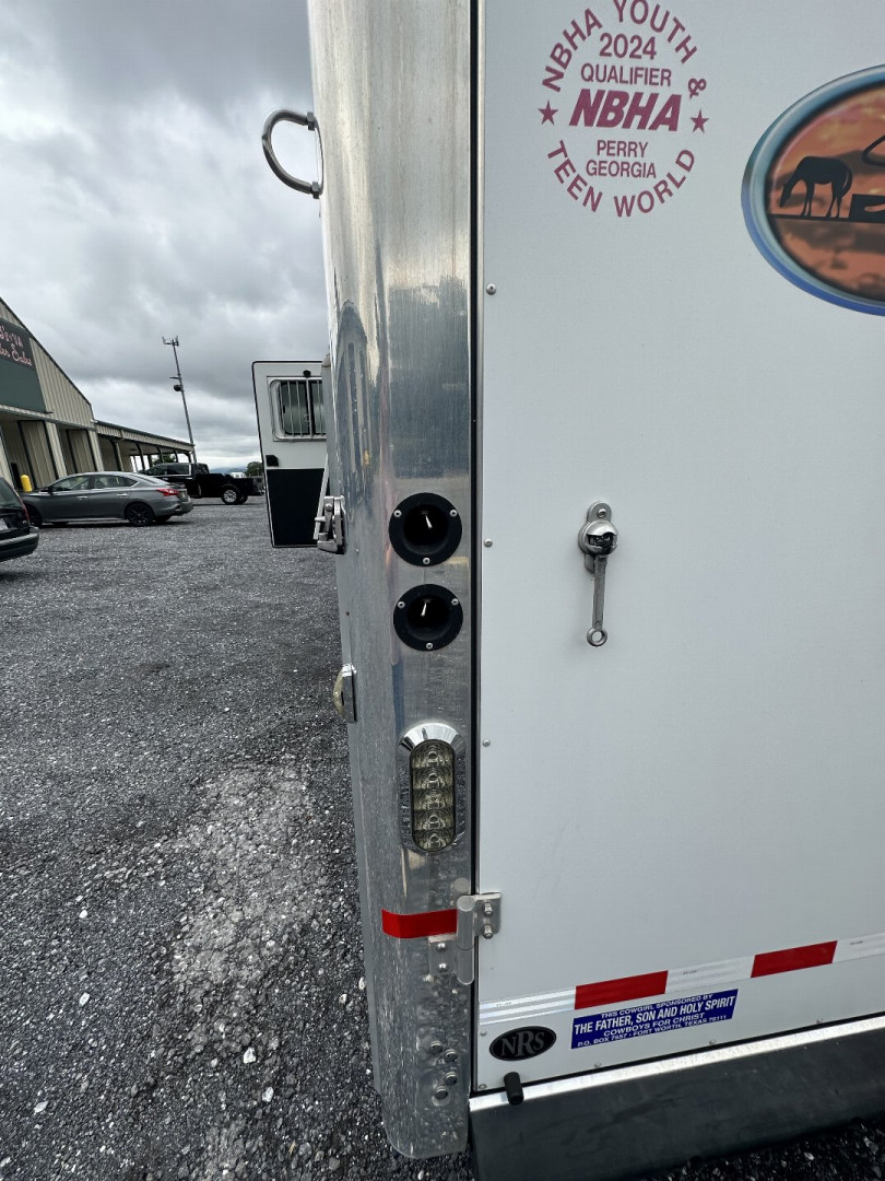 Trailer Photo 26