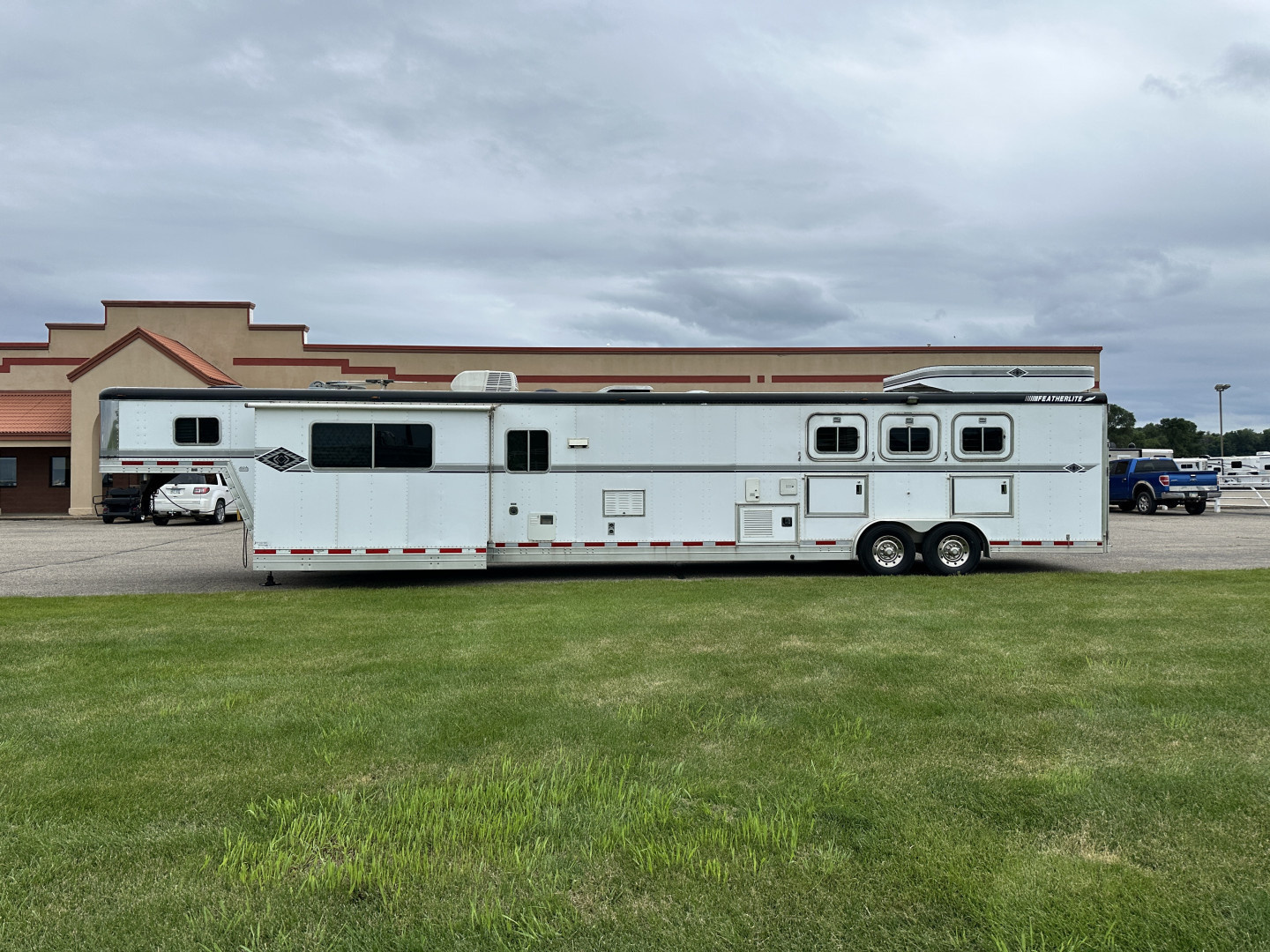 Trailer Photo 4