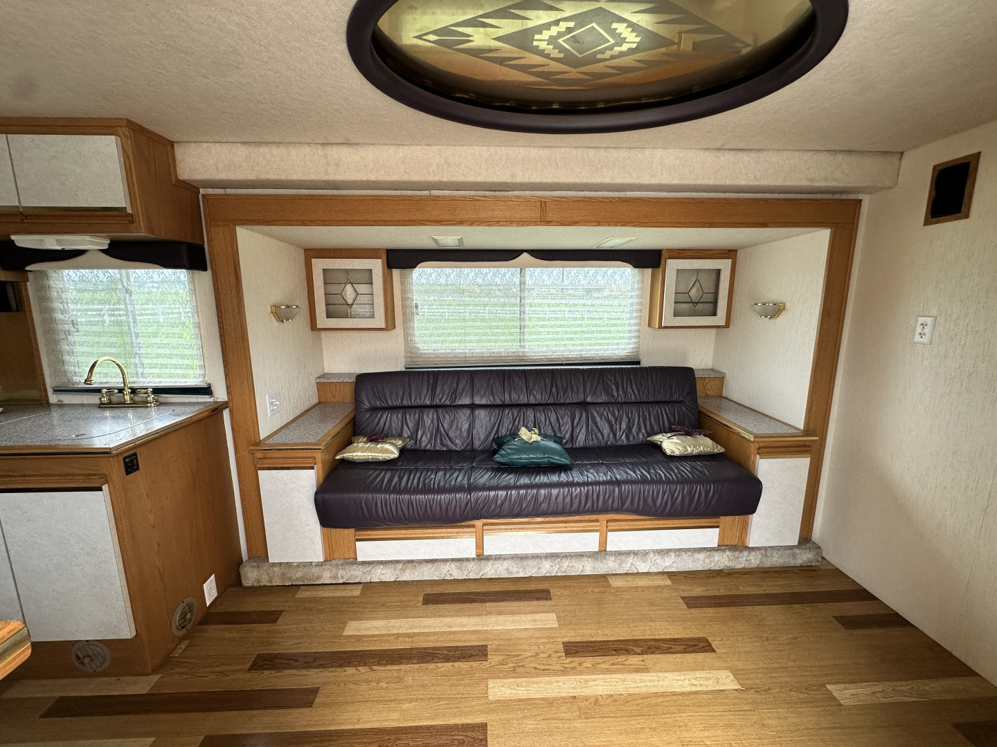 Trailer Photo 25