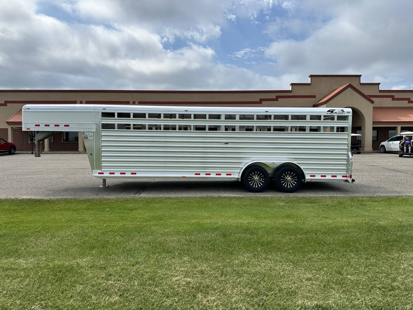Trailer Photo 3
