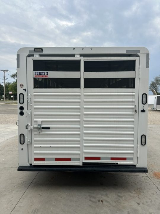 Trailer Photo 4