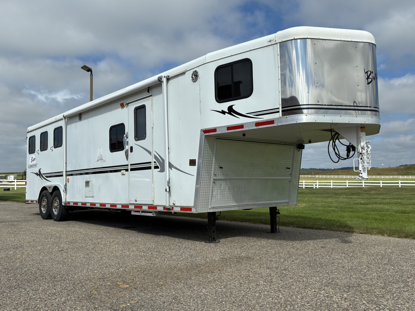 Trailer Photo 3
