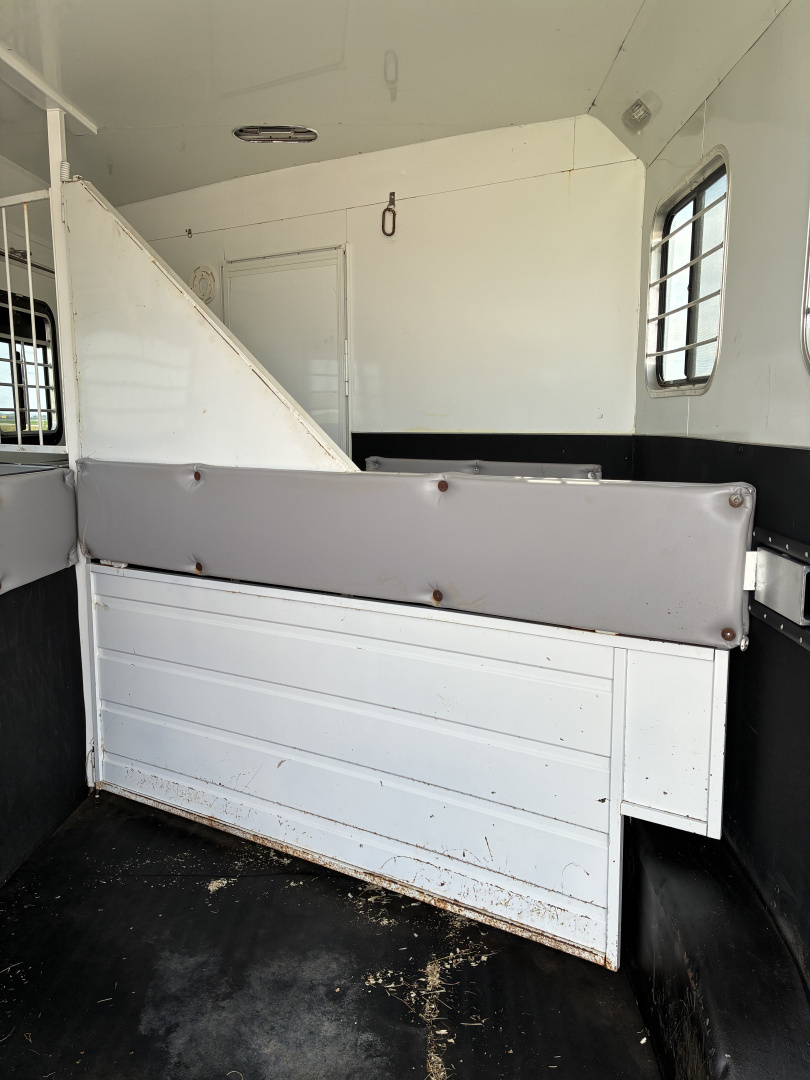 Trailer Photo 17