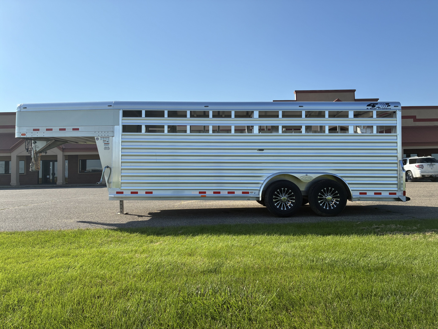 Trailer Photo 2