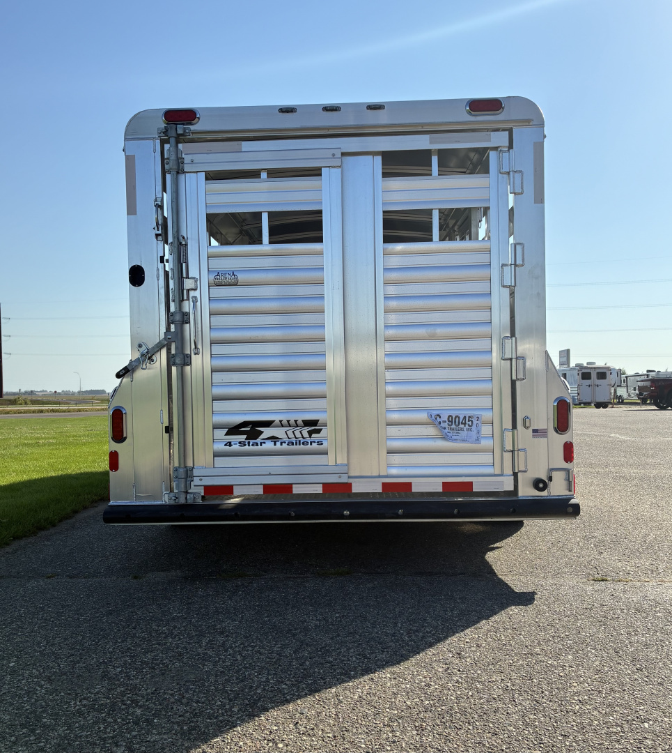 Trailer Photo 3