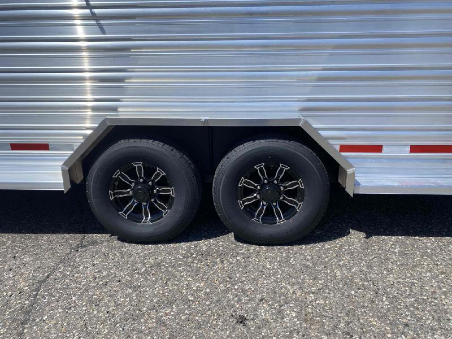 Trailer Photo 7