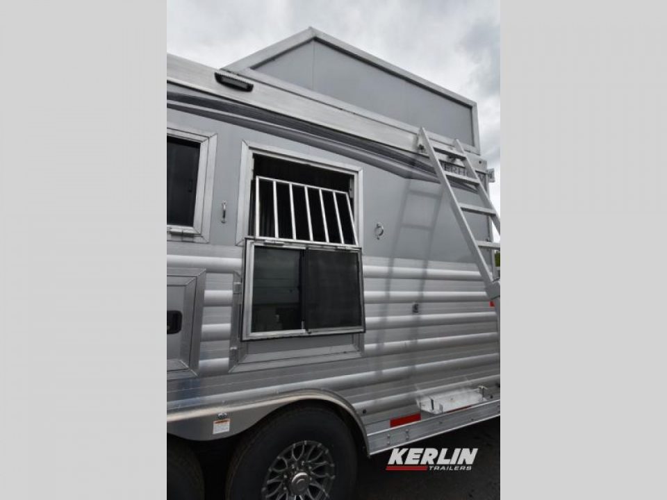 Trailer Photo 11