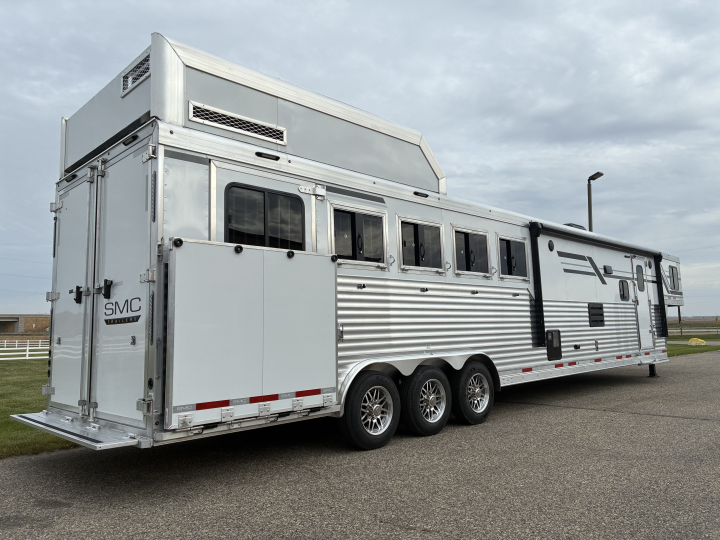 Trailer Photo 7