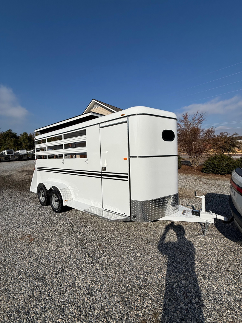 Trailer Photo 1