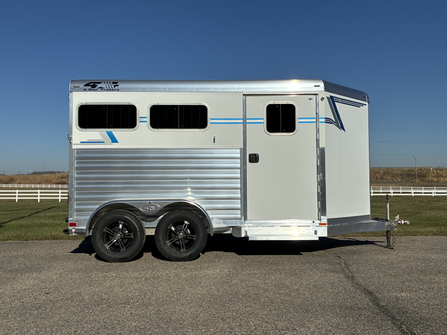 Trailer Photo 1
