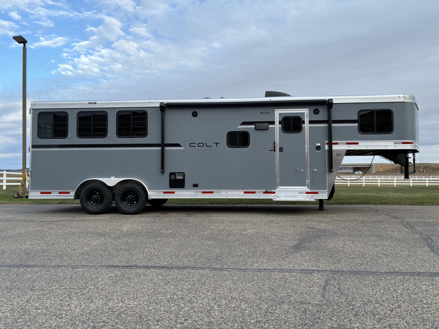 Trailer Photo 1