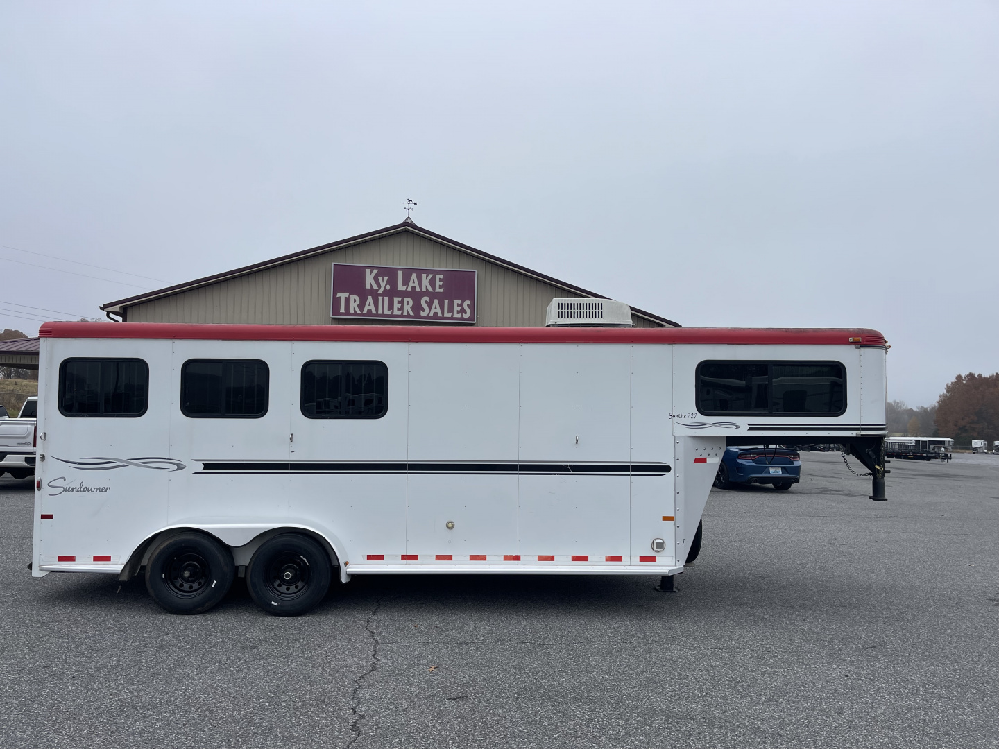 Trailer Photo 1