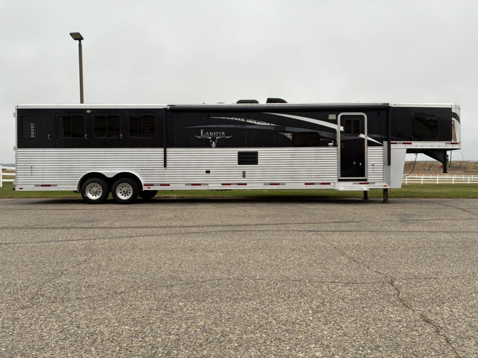 Trailer Photo 1