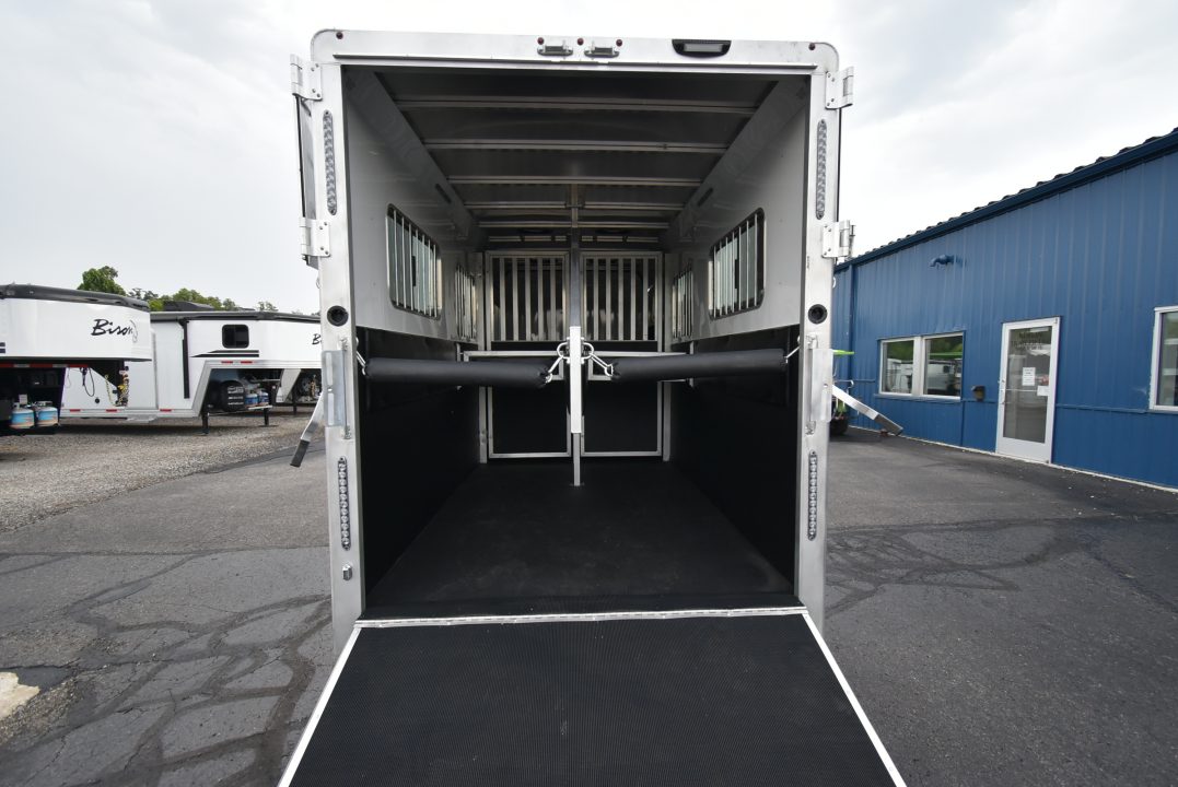 Trailer Photo 18