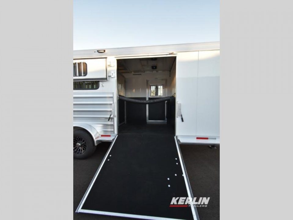 Trailer Photo 10
