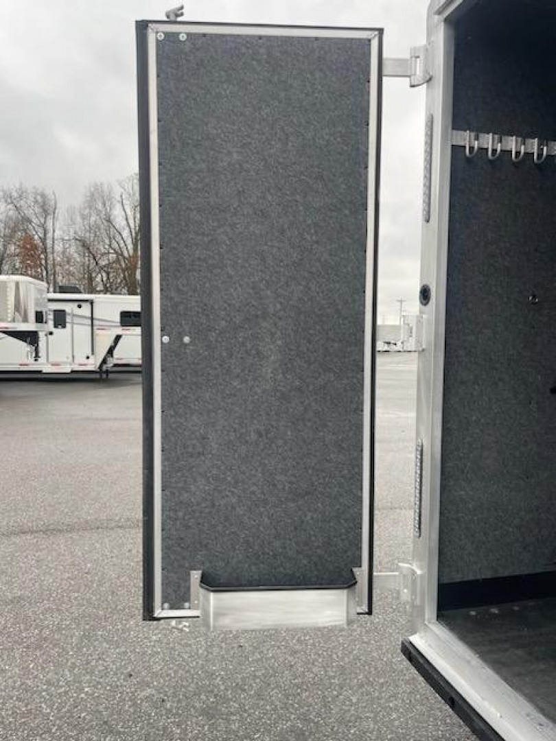 Trailer Photo 13