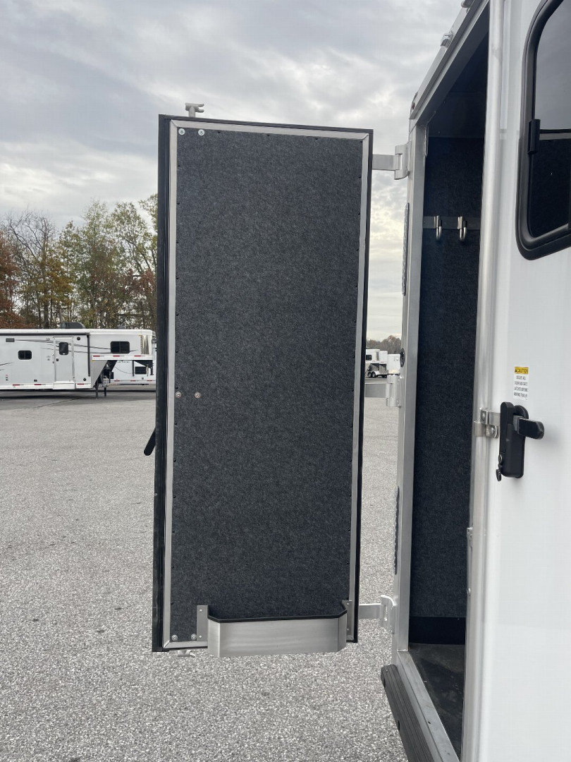 Trailer Photo 18