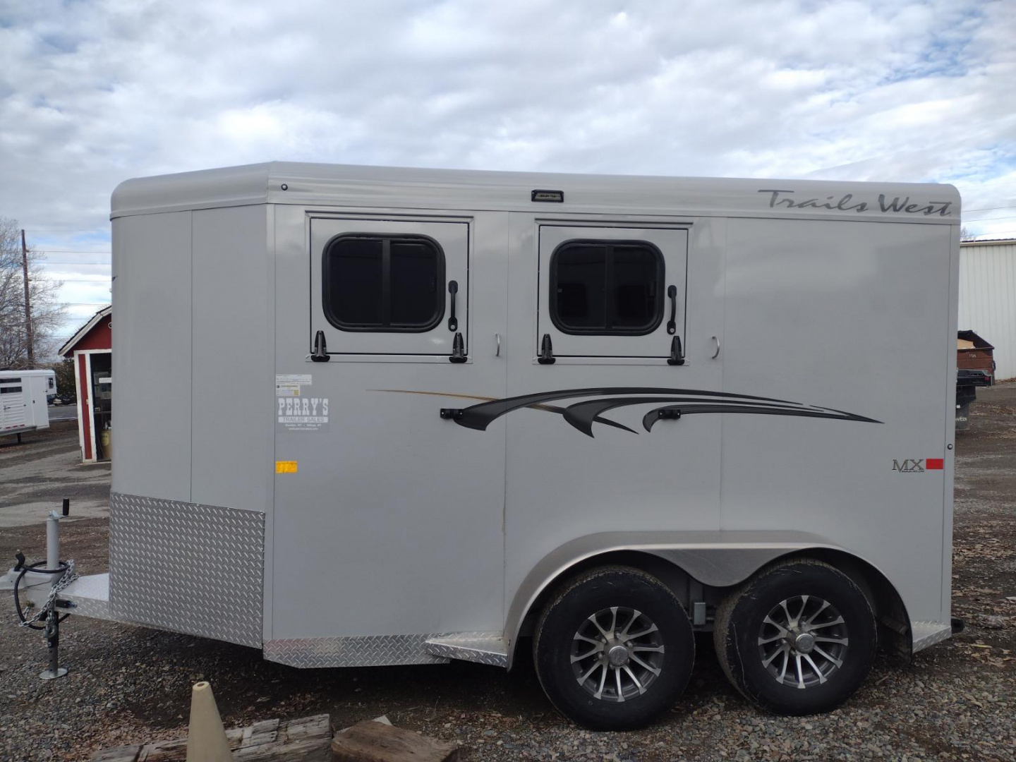 Trailer Photo 2