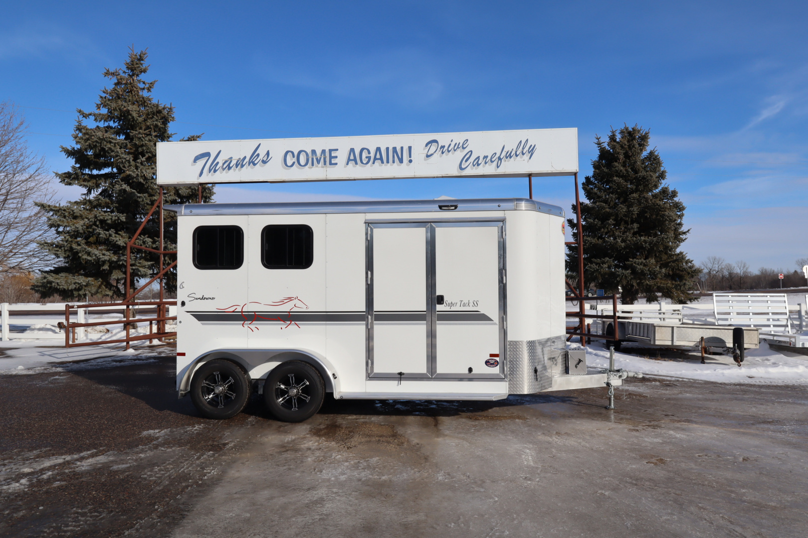 Trailer Photo 1