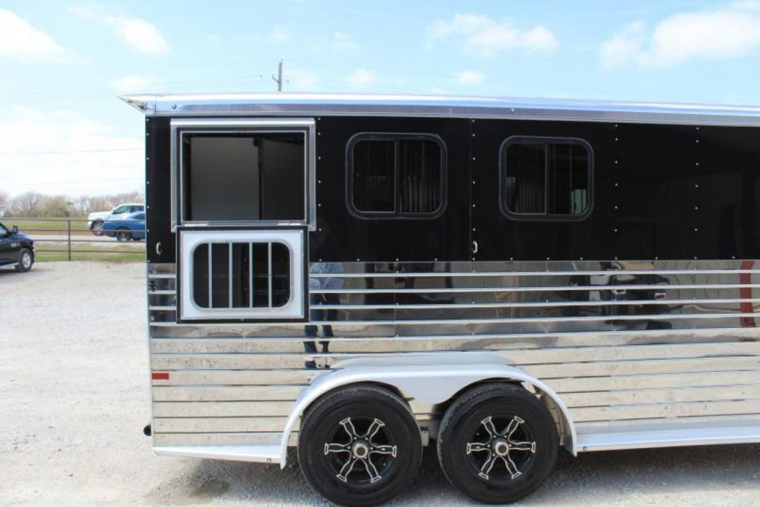 Trailer Photo 4