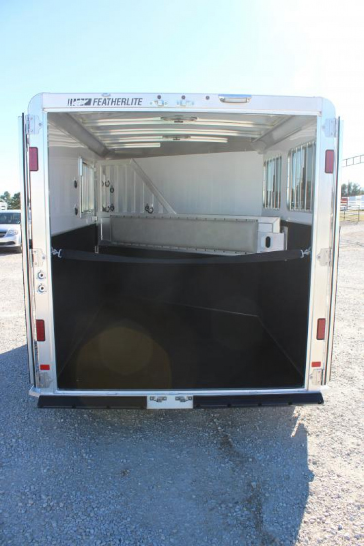 Trailer Photo 9