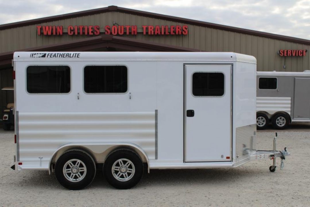 2025 Featherlite Trailers 2 Horse Slant Nose Bumper Pull