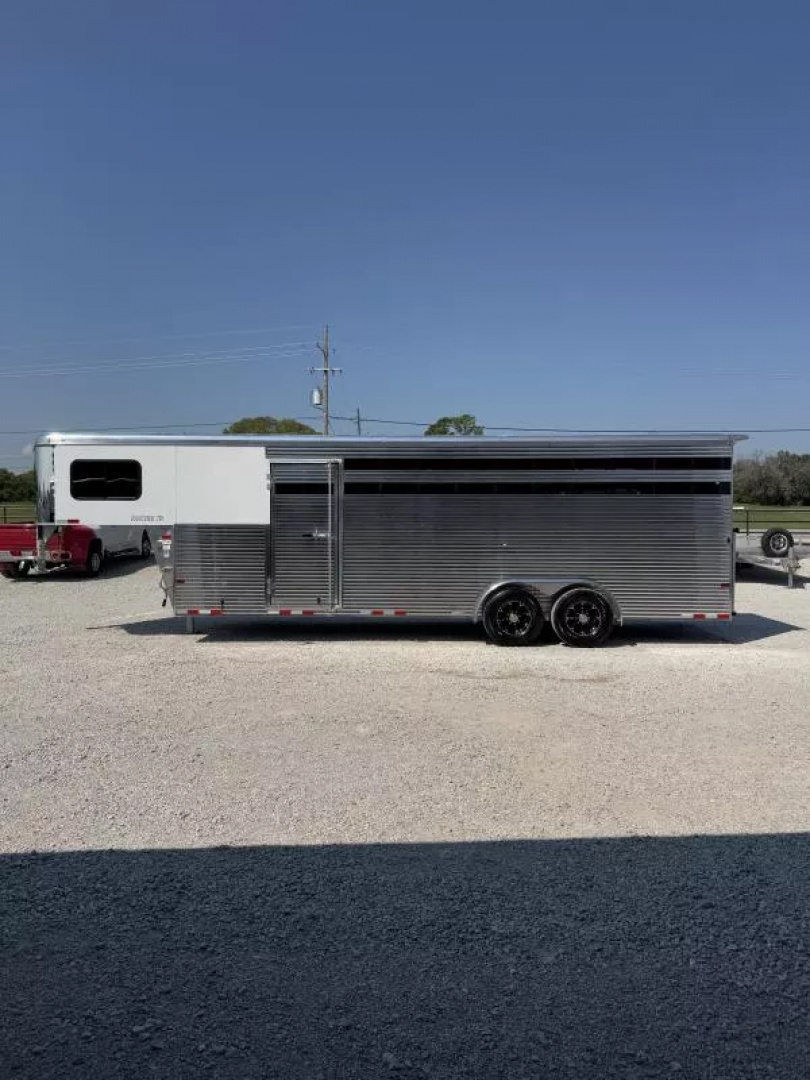 Trailer Photo 2