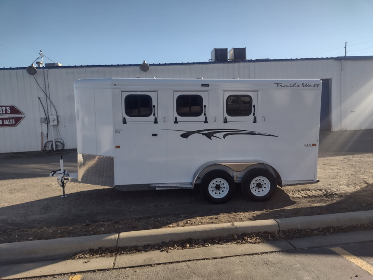 Trailer Photo 2