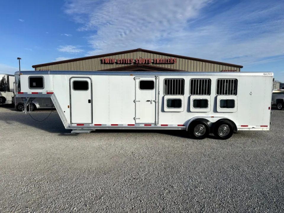 Trailer Photo 2
