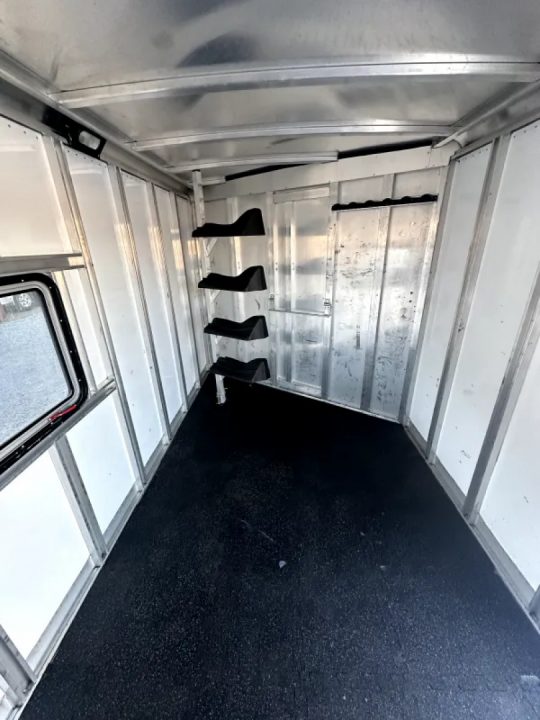Trailer Photo 12