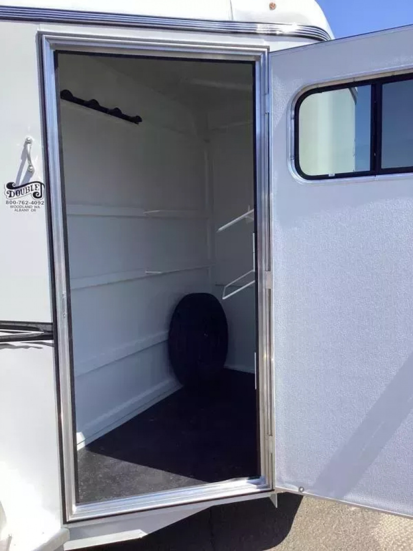 Trailer Photo 4