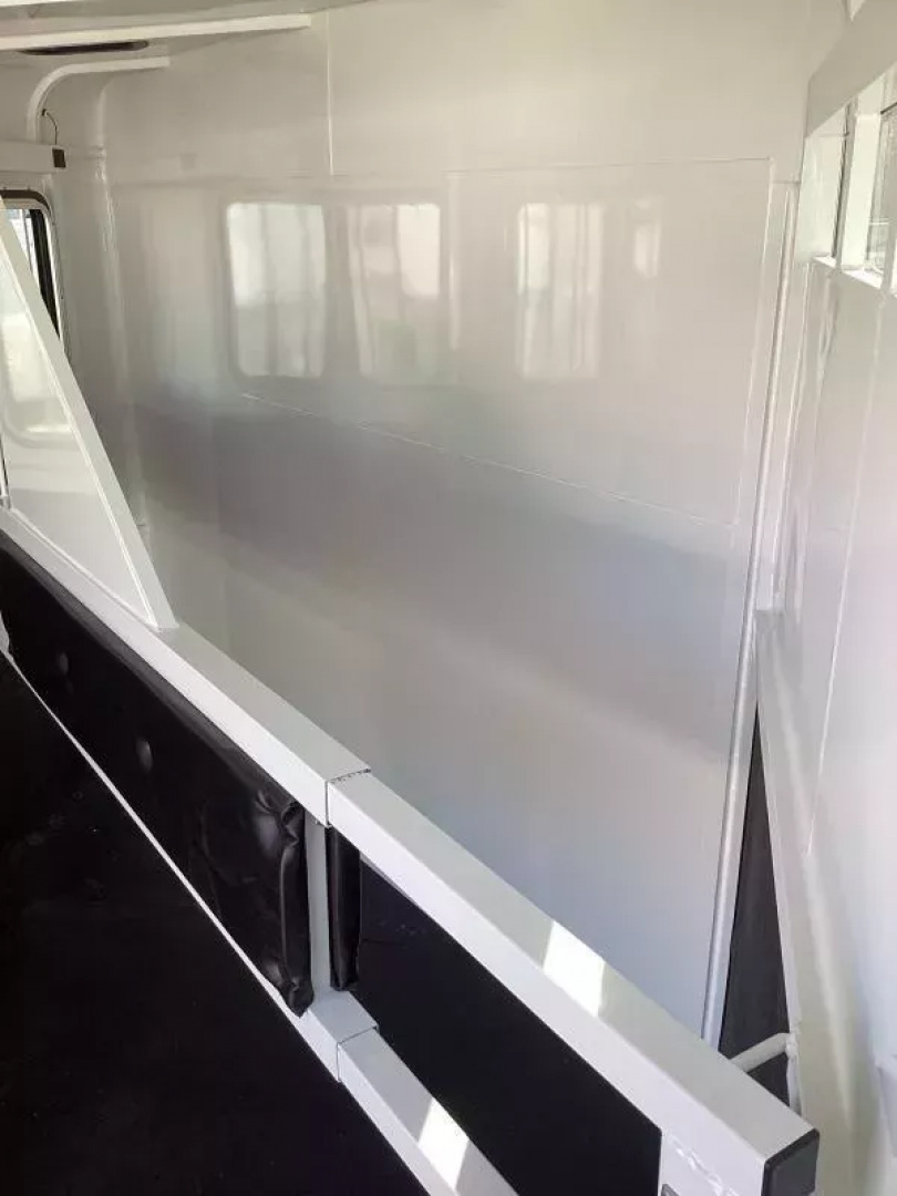 Trailer Photo 7