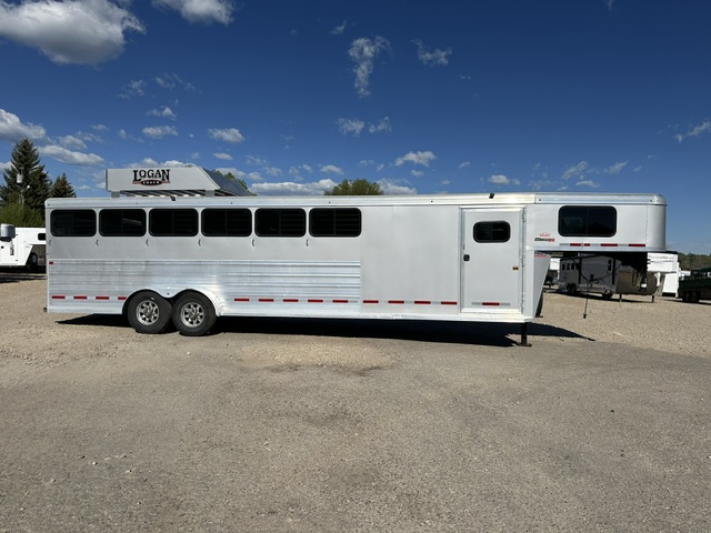 Trailer Photo 2